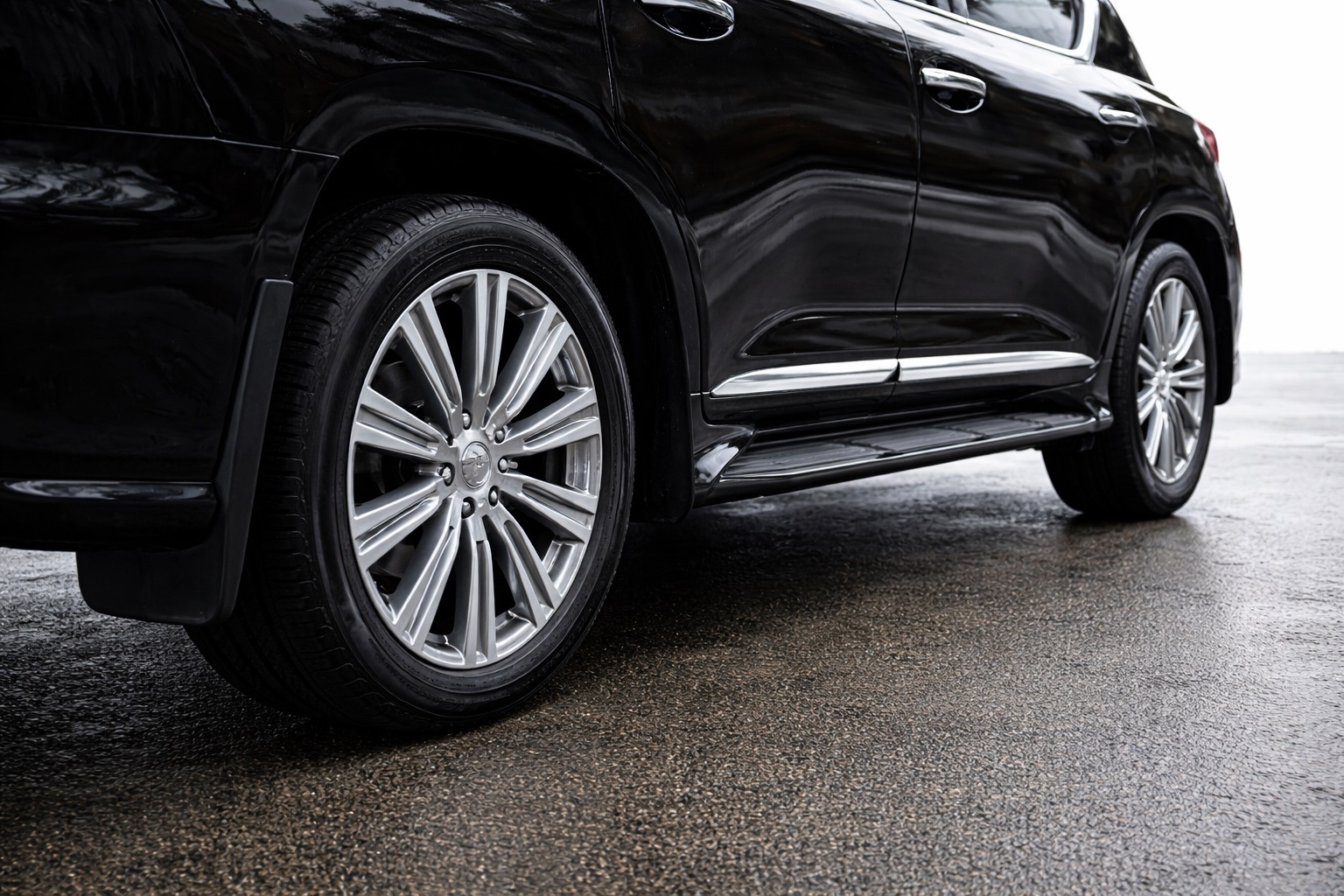Молдинги (дизайн 2016-2026) для Lexus LX570/450d рр