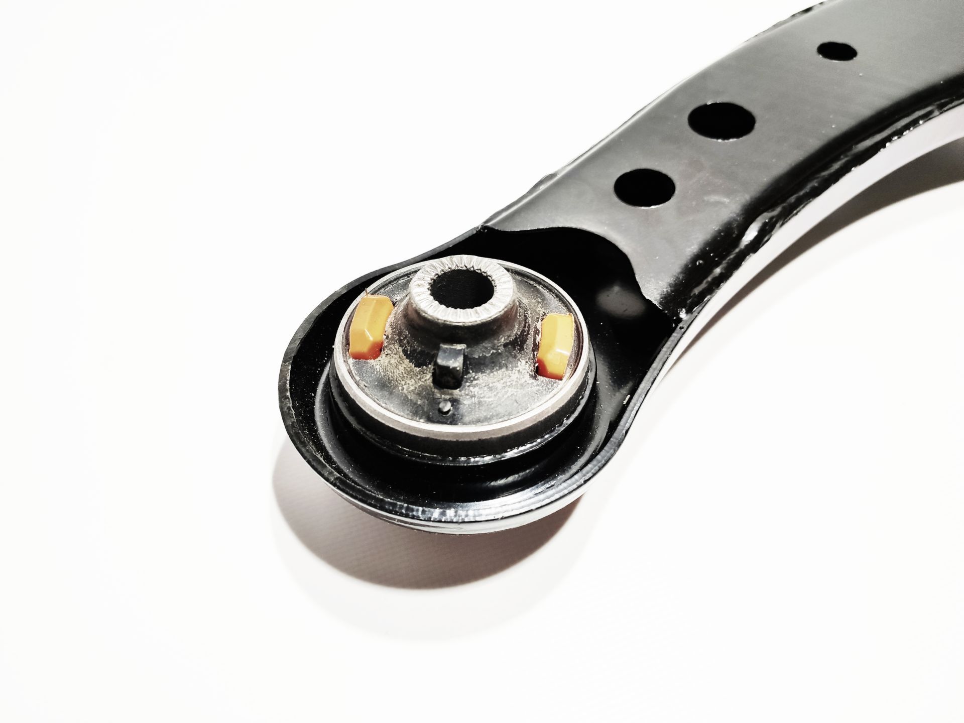 Важіль передній L Lifan X60 KIMIKO