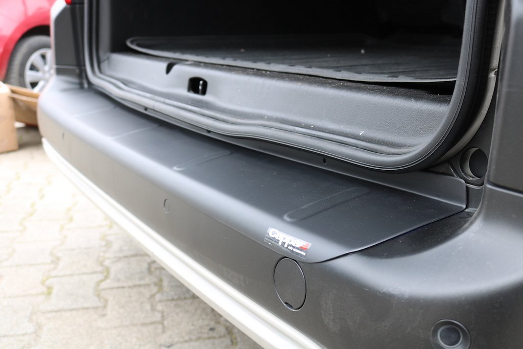 Накладка на задній бампер (ABS) для Opel Combo 2019- рр