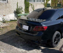 Накладка на задній бампер (під фарбування) для Toyota Corolla 2007-2013 рр