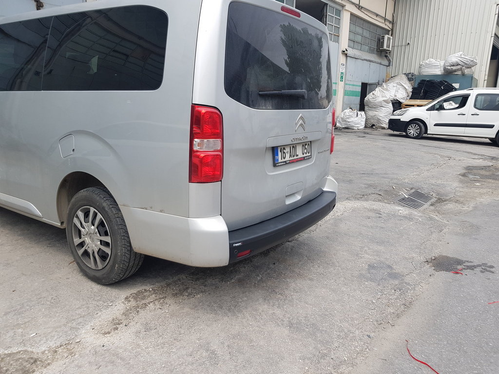 Накладка на задній бампер EuroCap (на довгу базу, ABS) для Citroen SpaceTourer 2016- рр