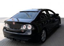 Спойлер на скло (під фарбування) для Honda Civic Sedan VIII 2006-2011 рр