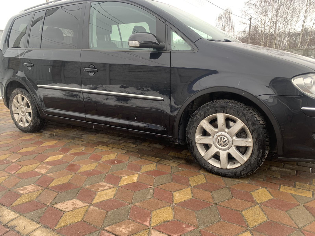 Накладки на арки (4 шт, чорні) 2006-2010, Металеві для Volkswagen Touran рр