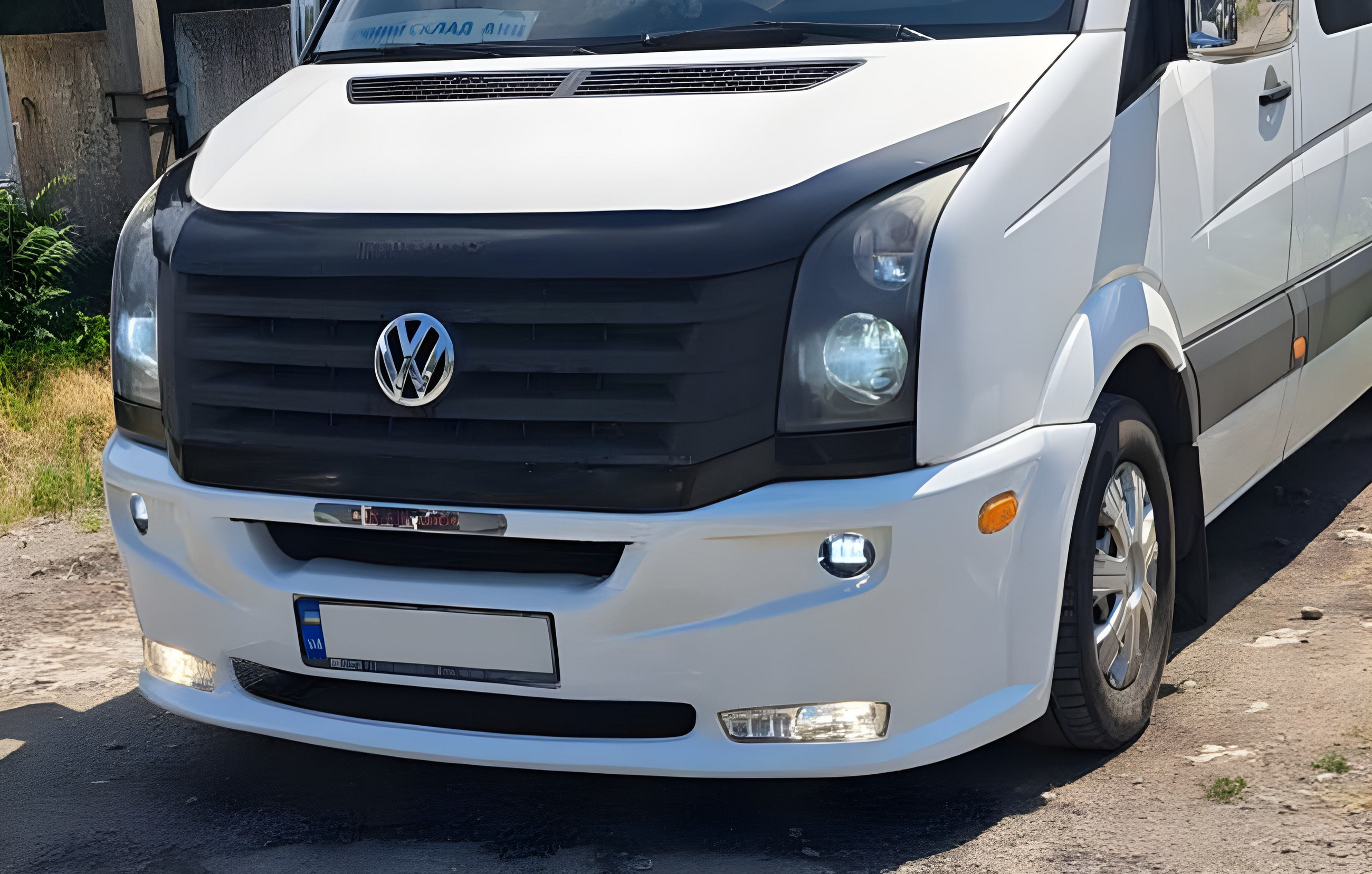 Накладка на передній бампер 2012-2026 (Era прямий, під фарбування) для Volkswagen Crafter рр