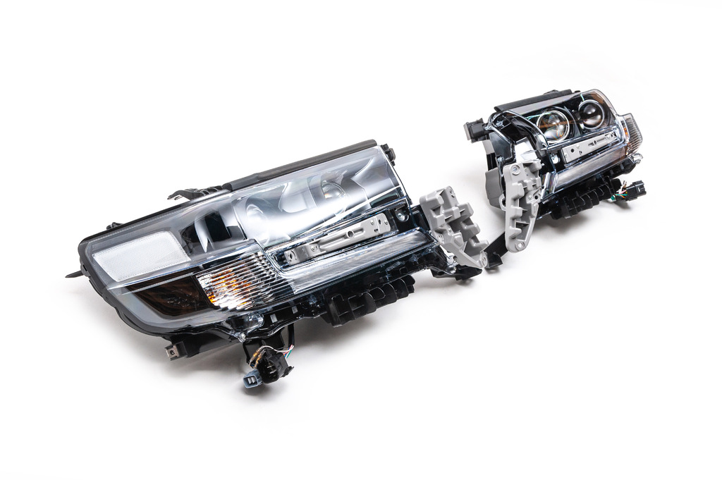 Передні фари 2016-2025 (Executive) для Toyota Land Cruiser 200