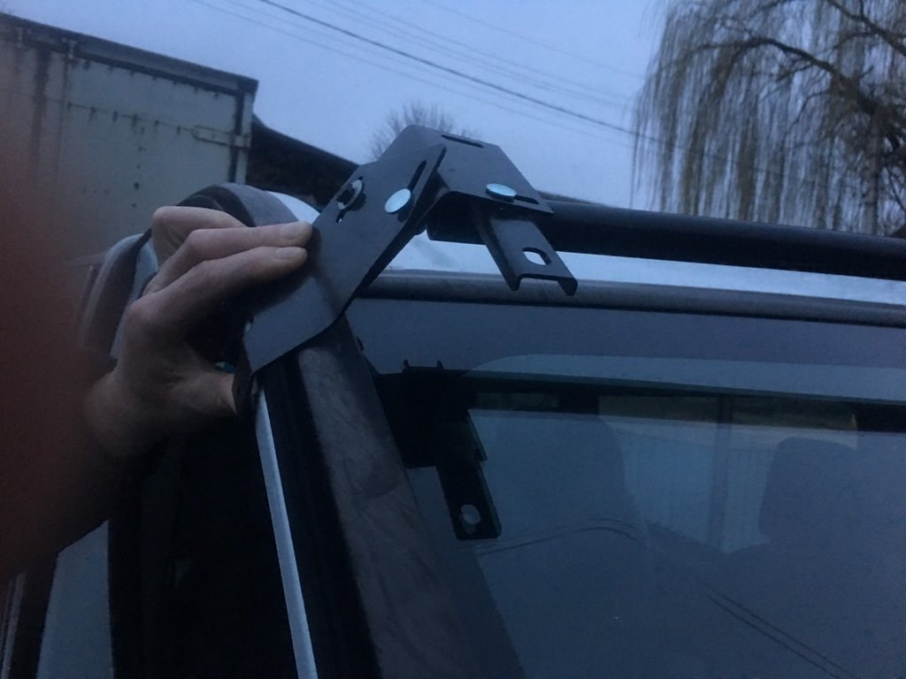 Козирьок на лобове скло (чорний глянець, 5мм) для Nissan Primastar 2002-2014 рр