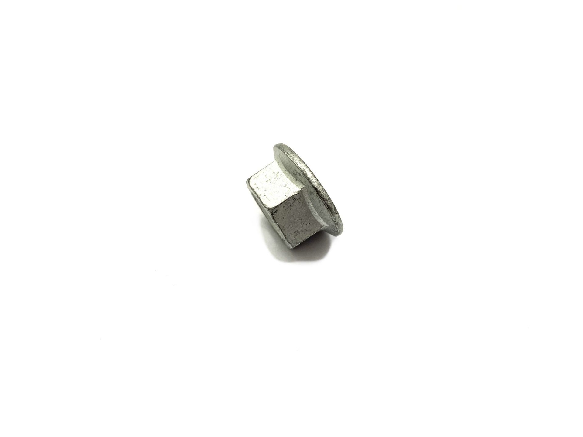Гайка Chery Amulet A15