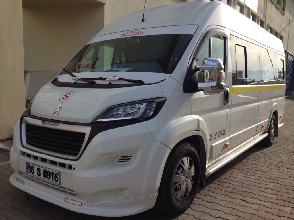 Передня накладка 2014-2024 (вузька з LED, під фарбування) для Fiat Ducato рр