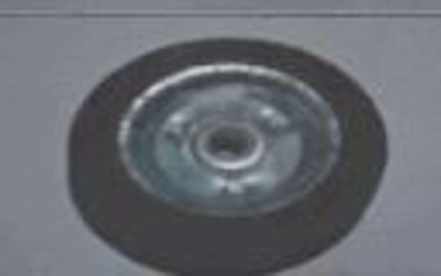 Колесо для тачек и платформ (литая резина)   (160/40- 80mm, под ось 17mm, 3 болта)   MRHD