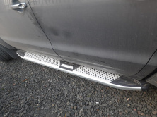 Бокові пороги Mevsim Grey (2 шт., Алюміній) Volkswagen Amarok 2010-2022 рр.