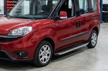Бокові пороги BlackLine (2 шт., алюміній) Максі база Opel Combo 2012-2018 рр.
