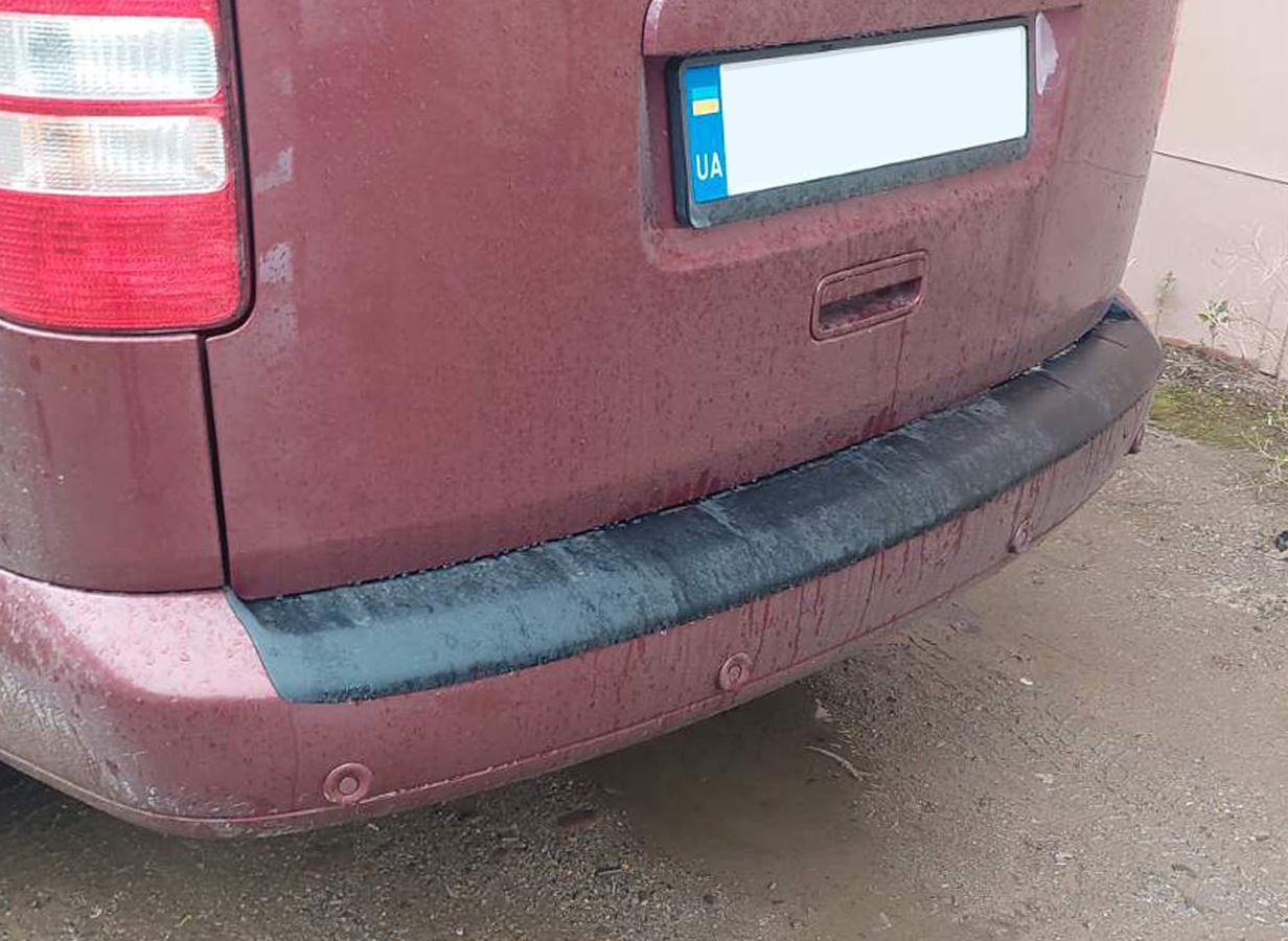 Накладка на задній бампер (ABS) для Volkswagen Caddy 2004-2010 рр