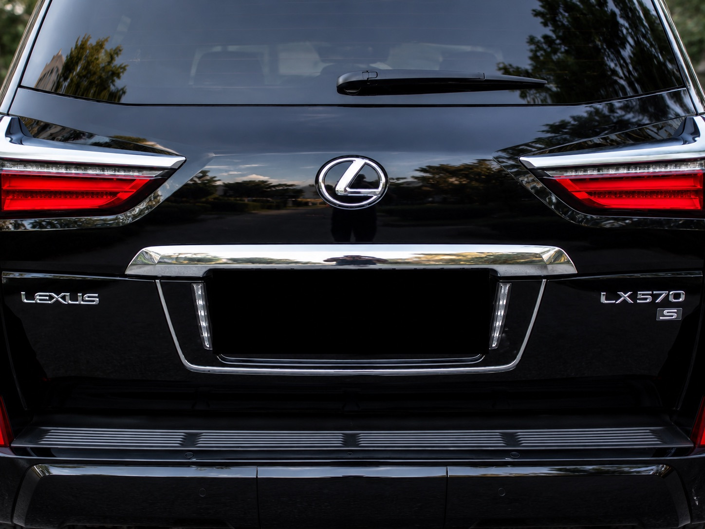 Задня підставка під номер з LED (2007-2023) Білий колір для Lexus LX570/450d рр