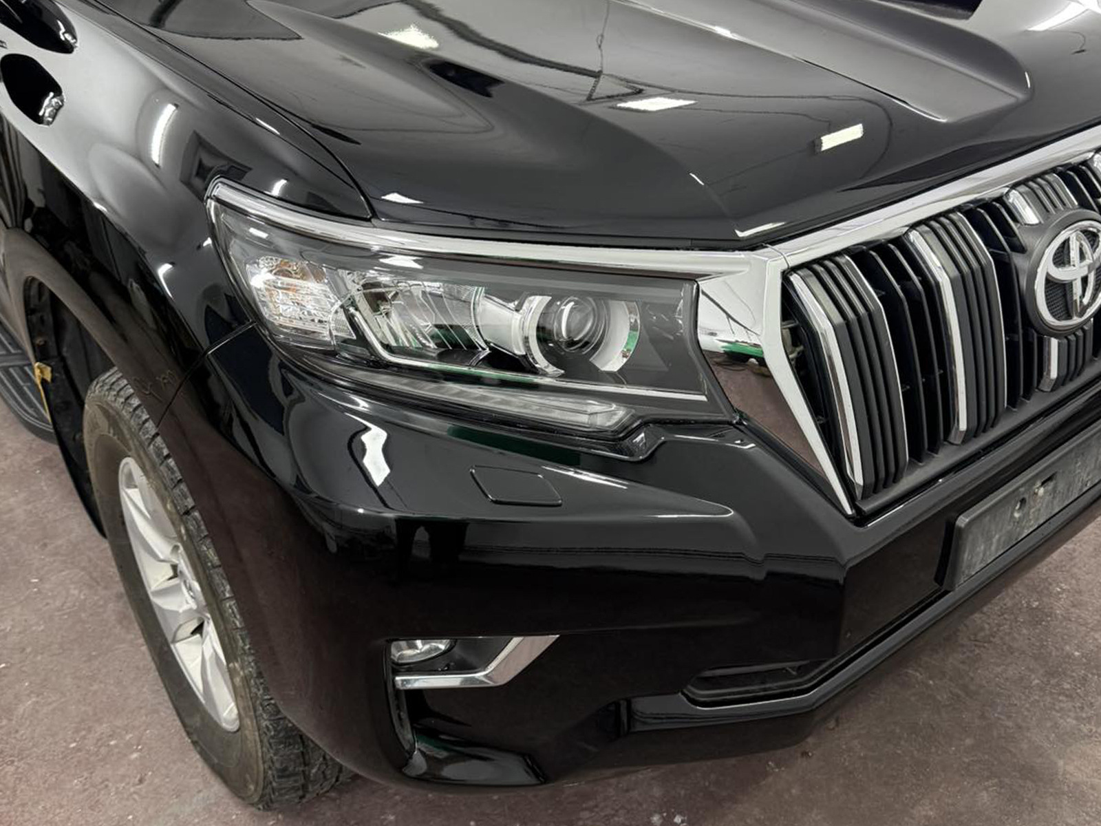 Вії на фари (2 шт., для LED) для Toyota Land Cruiser Prado 150 2009-2023 рр