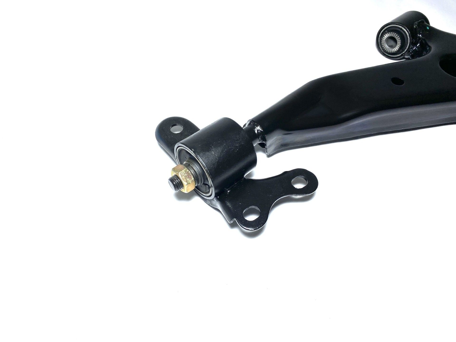 Важіль передній R Chery Eastar KLM