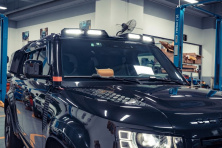 Козирьок лобового скла з 4 LED Land Rover Defender 2019- гг.