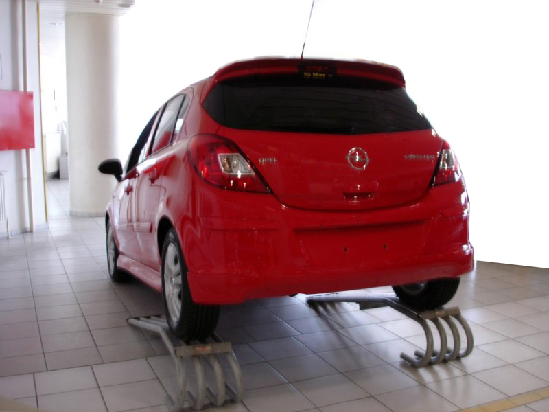 Задня нижня накладка (під фарбування) для Opel Corsa D 2007-2014 рр