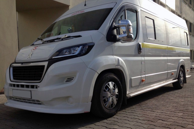 Передня накладка 2014-2025 (вузька, під фарбування) для Fiat Ducato рр